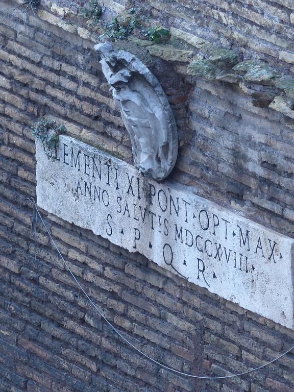 Between Termini & Colosseo Rome Luaran gambar